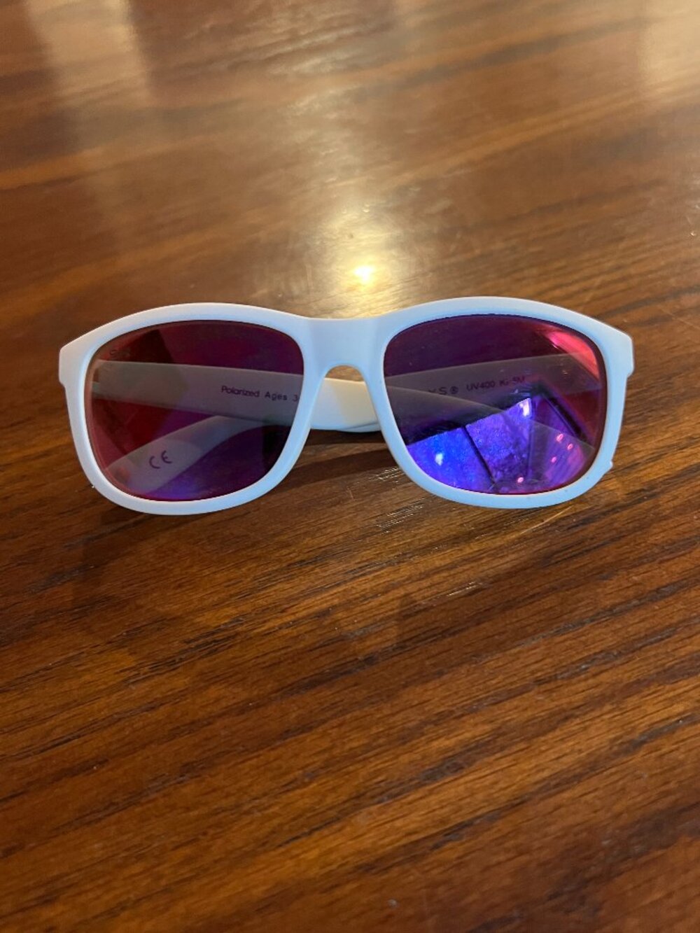 KIDS SHADY RAY SUNGLASSES-WHITE, PURPLE LENSES POLARIZED-UV400-KI-5M-3-7 YRS-EUC